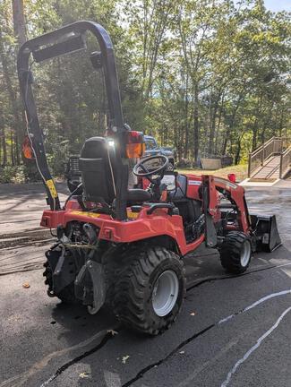 Image of Massey Ferguson GC1723E equipment image 3