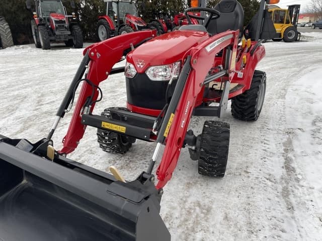 Image of Massey Ferguson GC1723E equipment image 1