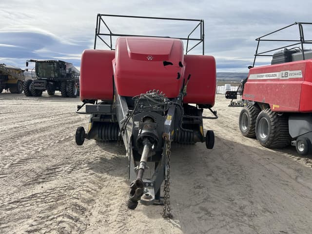 Image of Massey Ferguson LB2234XD equipment image 1