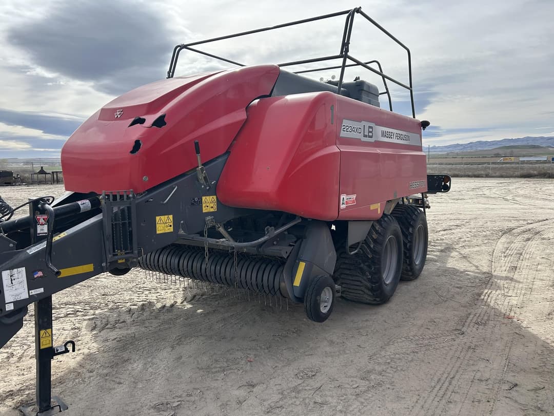 Image of Massey Ferguson LB2234XD Primary image
