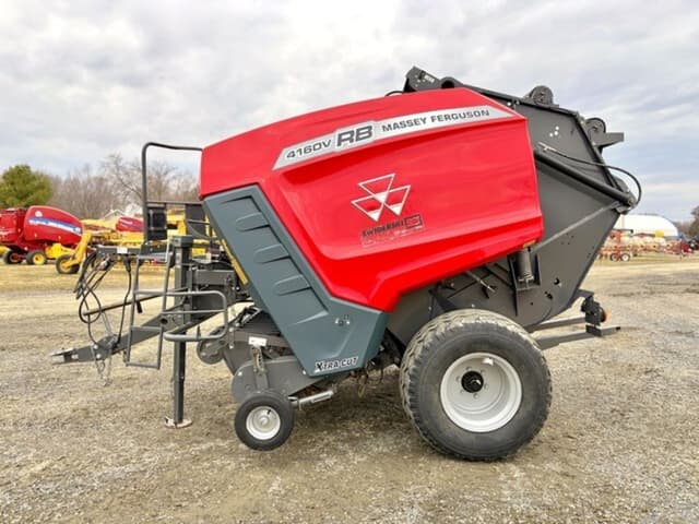 Image of Massey Ferguson RB4160V equipment image 3