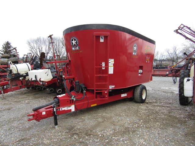 Image of Meyer F700 equipment image 1