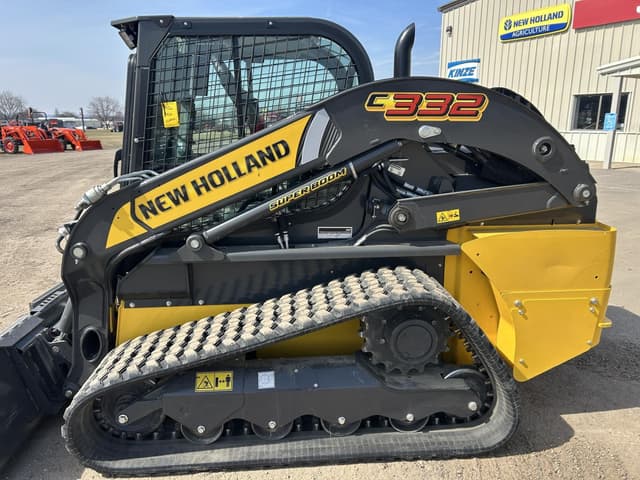 Image of New Holland C332 equipment image 1