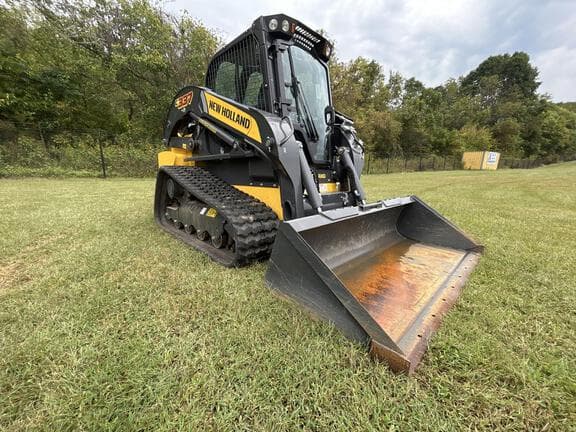 Image of New Holland C337 equipment image 3