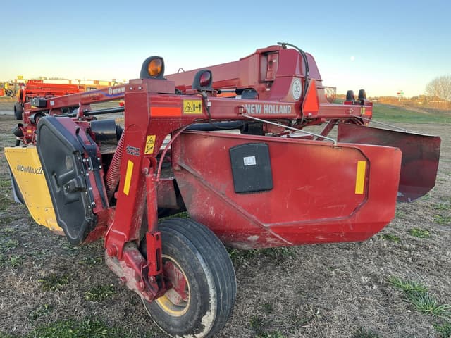 Image of New Holland 313 equipment image 3