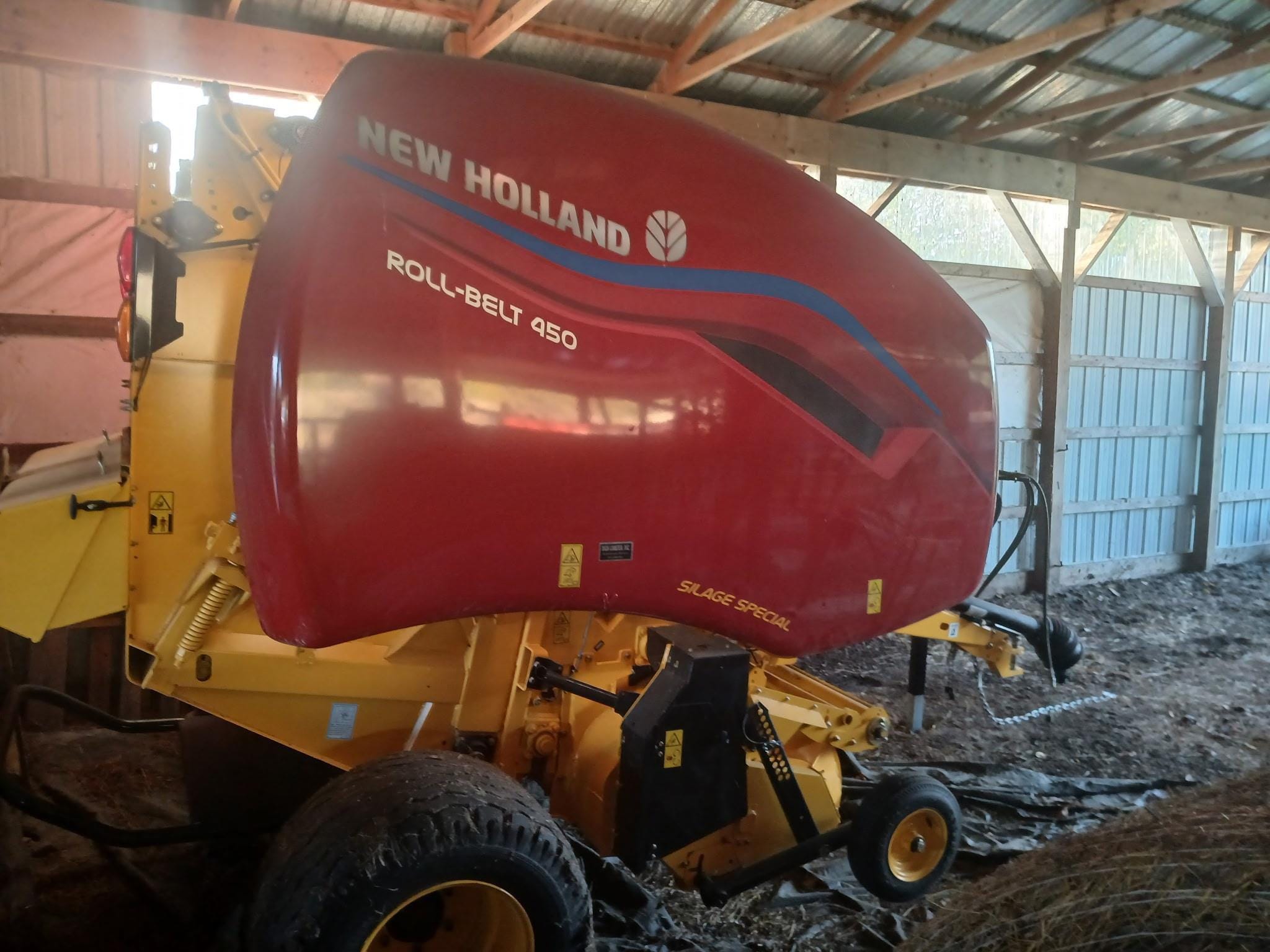 2023 New Holland RB450 Equipment Image0