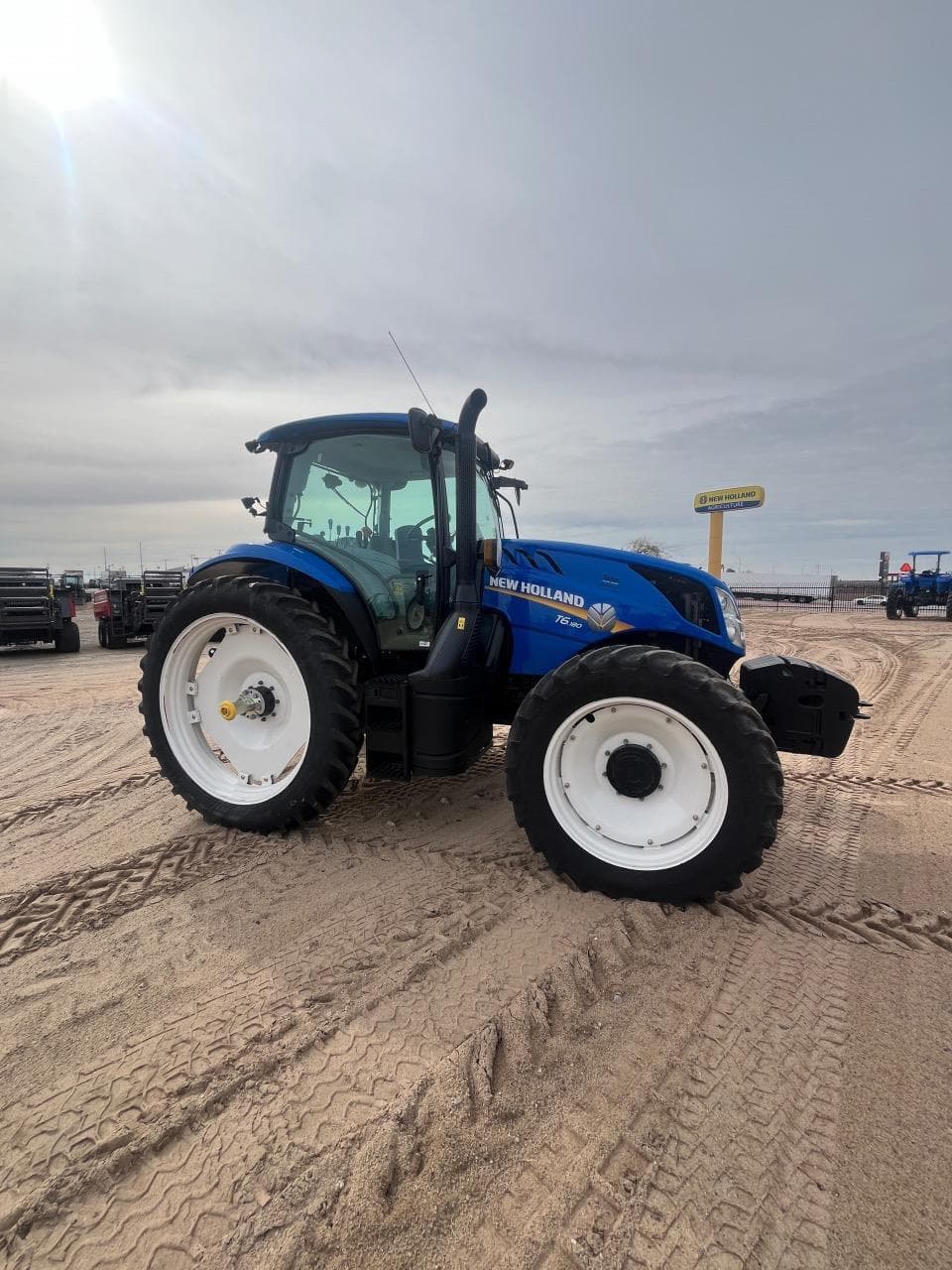 Image of New Holland T6.180 Image 0