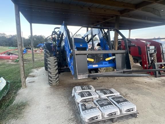 Image of New Holland Workmaster 120 equipment image 2