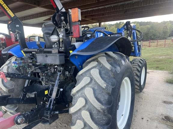 Image of New Holland Workmaster 120 equipment image 4