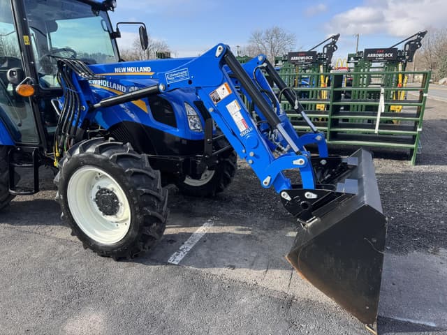 Image of New Holland Workmaster 55 equipment image 4