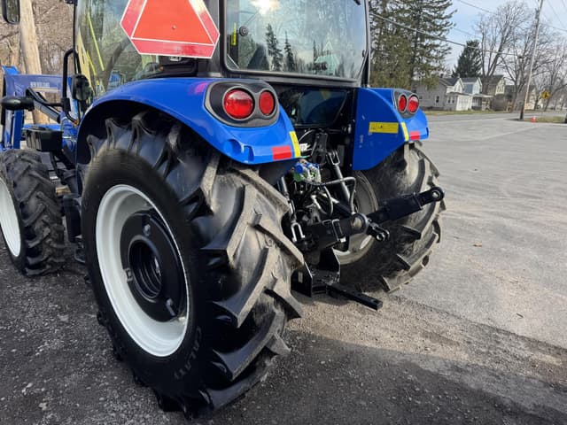 Image of New Holland Workmaster 55 equipment image 2