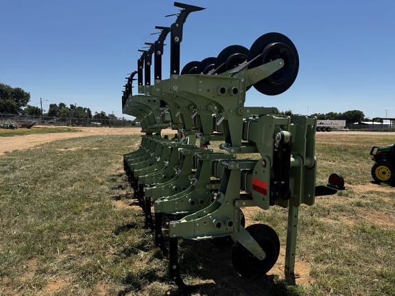 2023 Orthman 8315 Equipment Image0