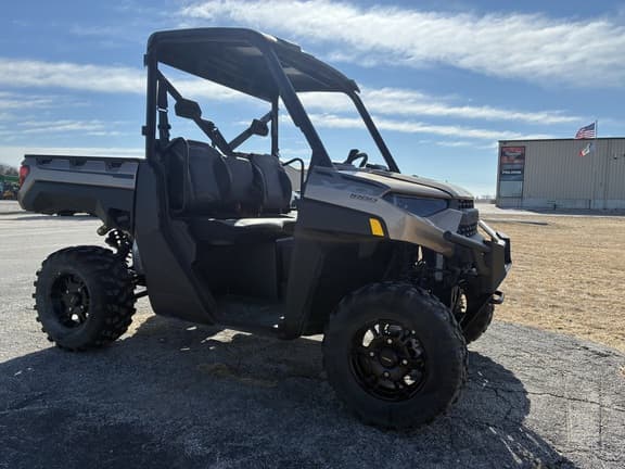 Image of Polaris Ranger XP 1000 equipment image 3