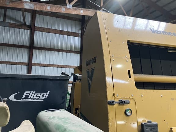 Image of Vermeer 605N equipment image 4