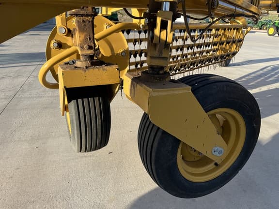 Image of Vermeer R2800 equipment image 1