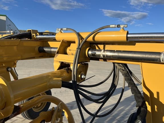 Image of Vermeer R2800 equipment image 3