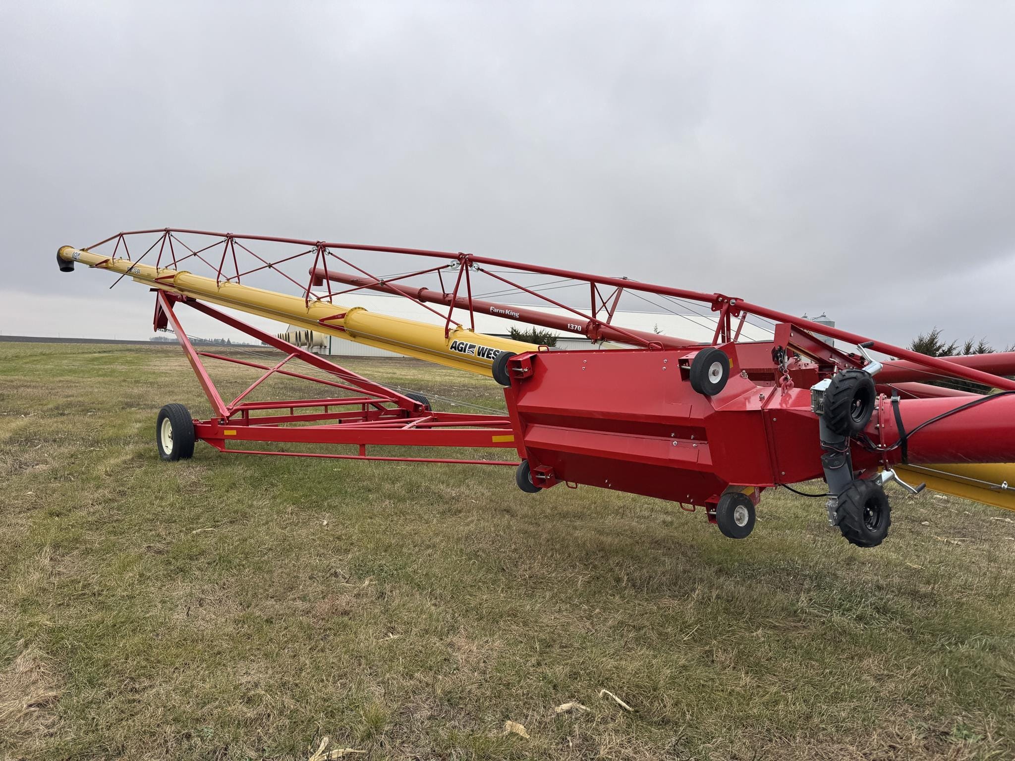 2023 Westfield MKX2 13-84 Equipment Image0