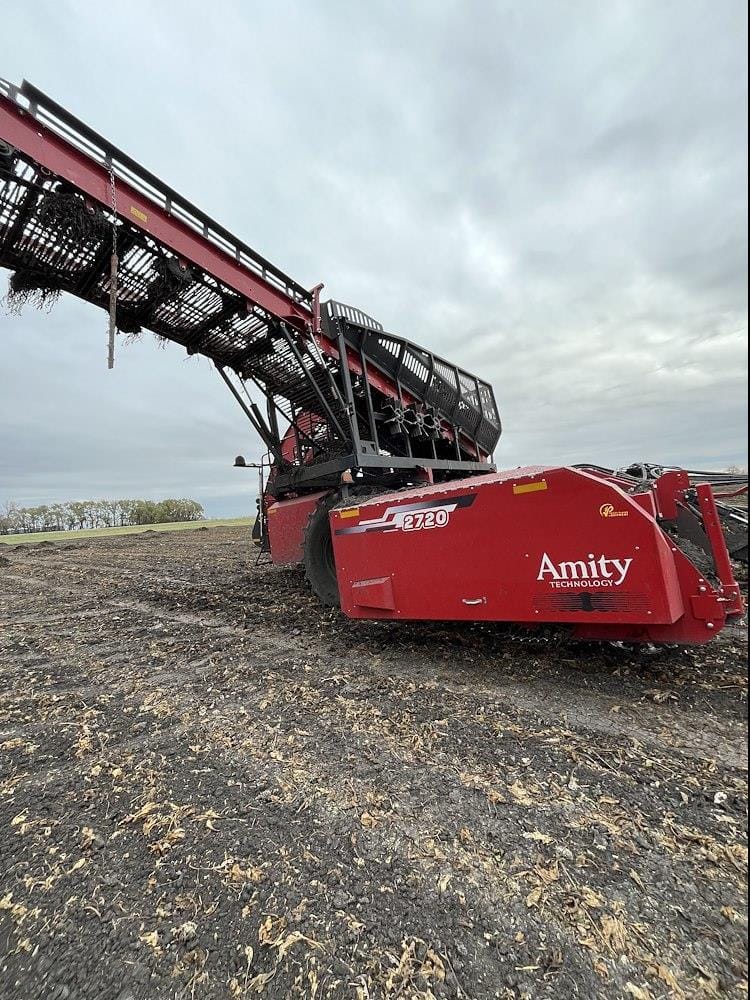 2024 Amity 2720 Equipment Image0