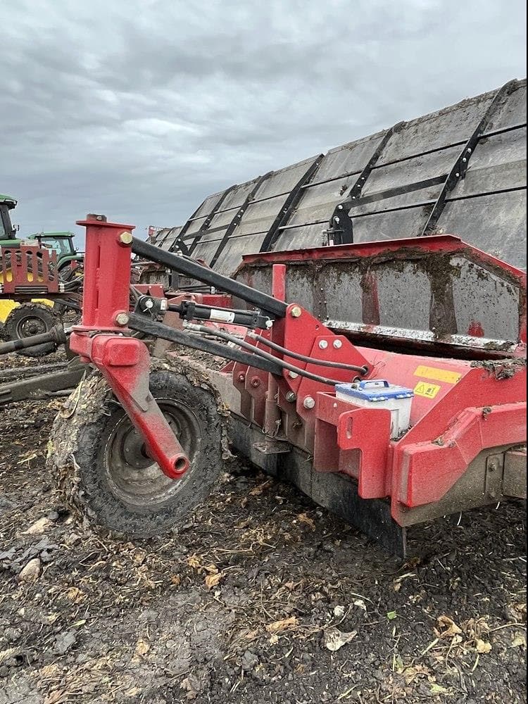 Image of Amity 3750 Image 1