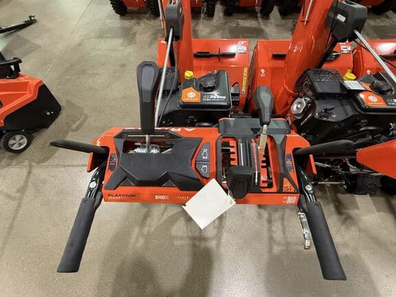 Image of Ariens Platinum 28 SHO RapidTrak equipment image 1