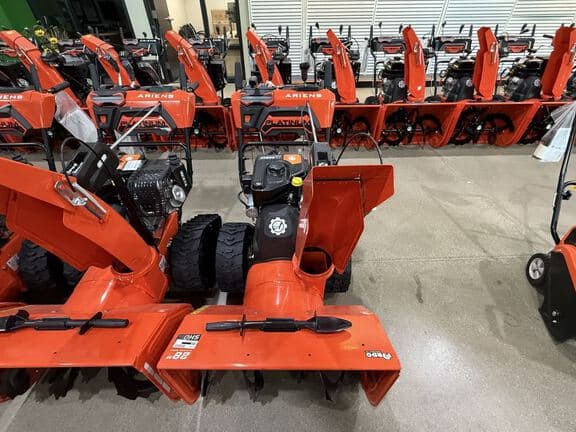 Image of Ariens Platinum 28 SHO RapidTrak equipment image 3