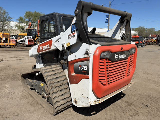 Image of Bobcat T76 equipment image 3