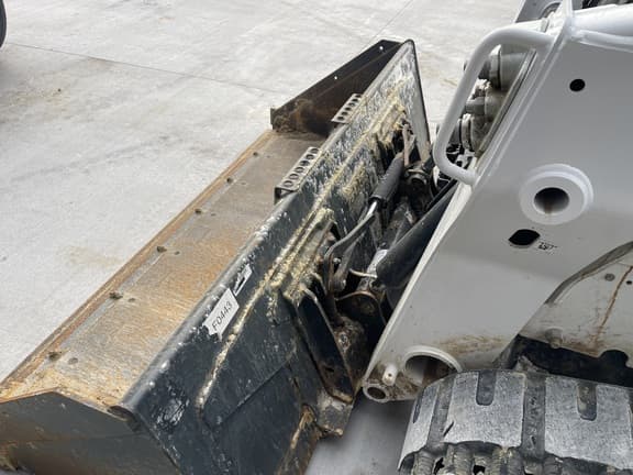 Image of Bobcat T770 equipment image 4