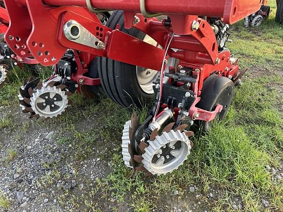Image of Case IH 2130 equipment image 3