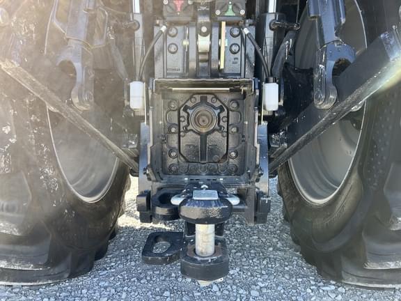 Image of Case IH Magnum 310 equipment image 4