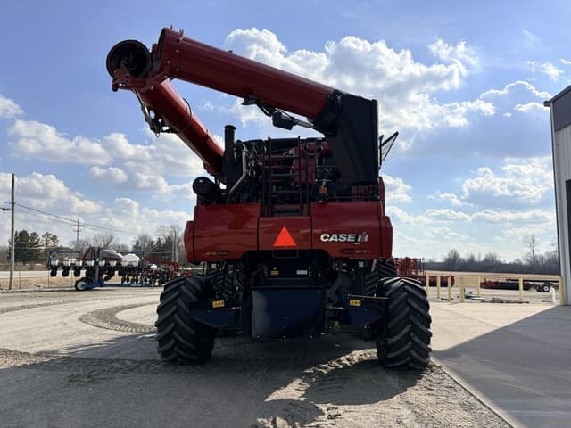 Image of Case IH 8250 equipment image 4