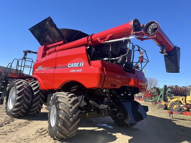 Image of Case IH 8250 equipment image 3