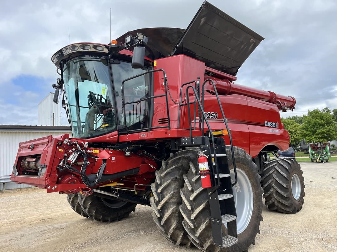Image of Case IH 8250 Primary image