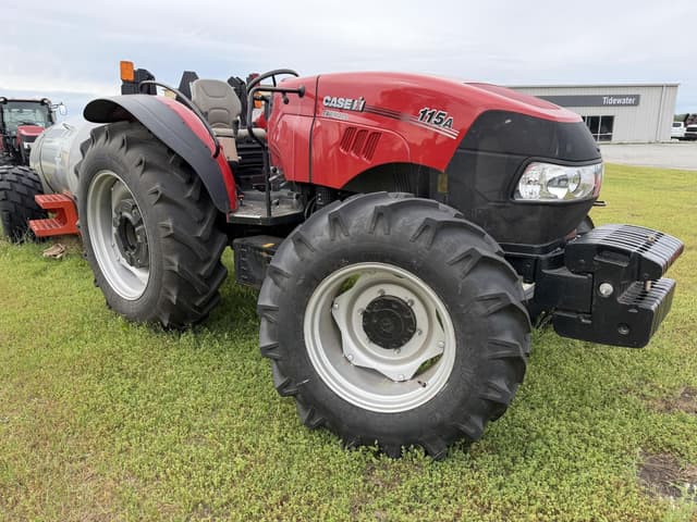 Image of Case IH Farmall 115A equipment image 3