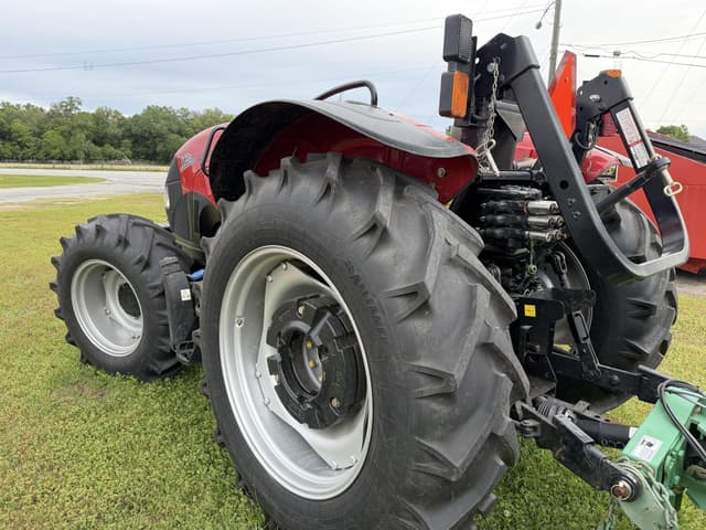 Image of Case IH Farmall 115A equipment image 1