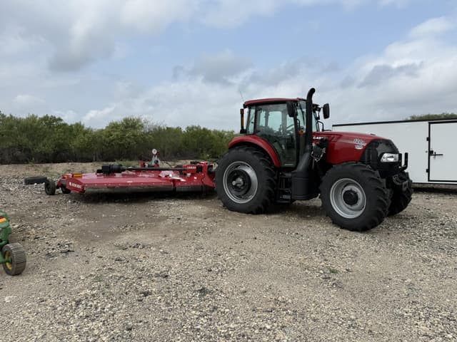 Image of Case IH Farmall 120A equipment image 1