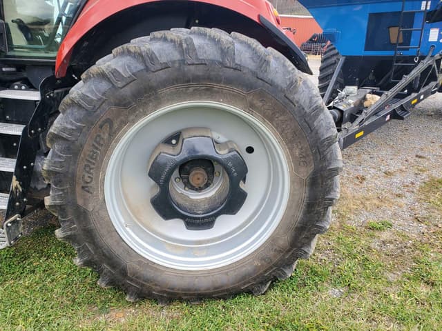 Image of Case IH Magnum 400 equipment image 4