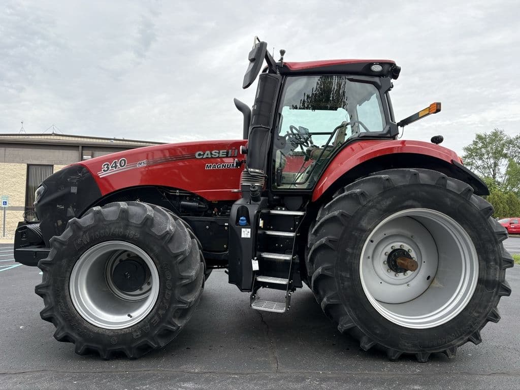 Image of Case IH Magnum 340 Primary image
