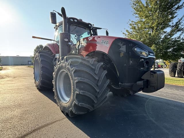Image of Case IH Magnum 340 equipment image 4
