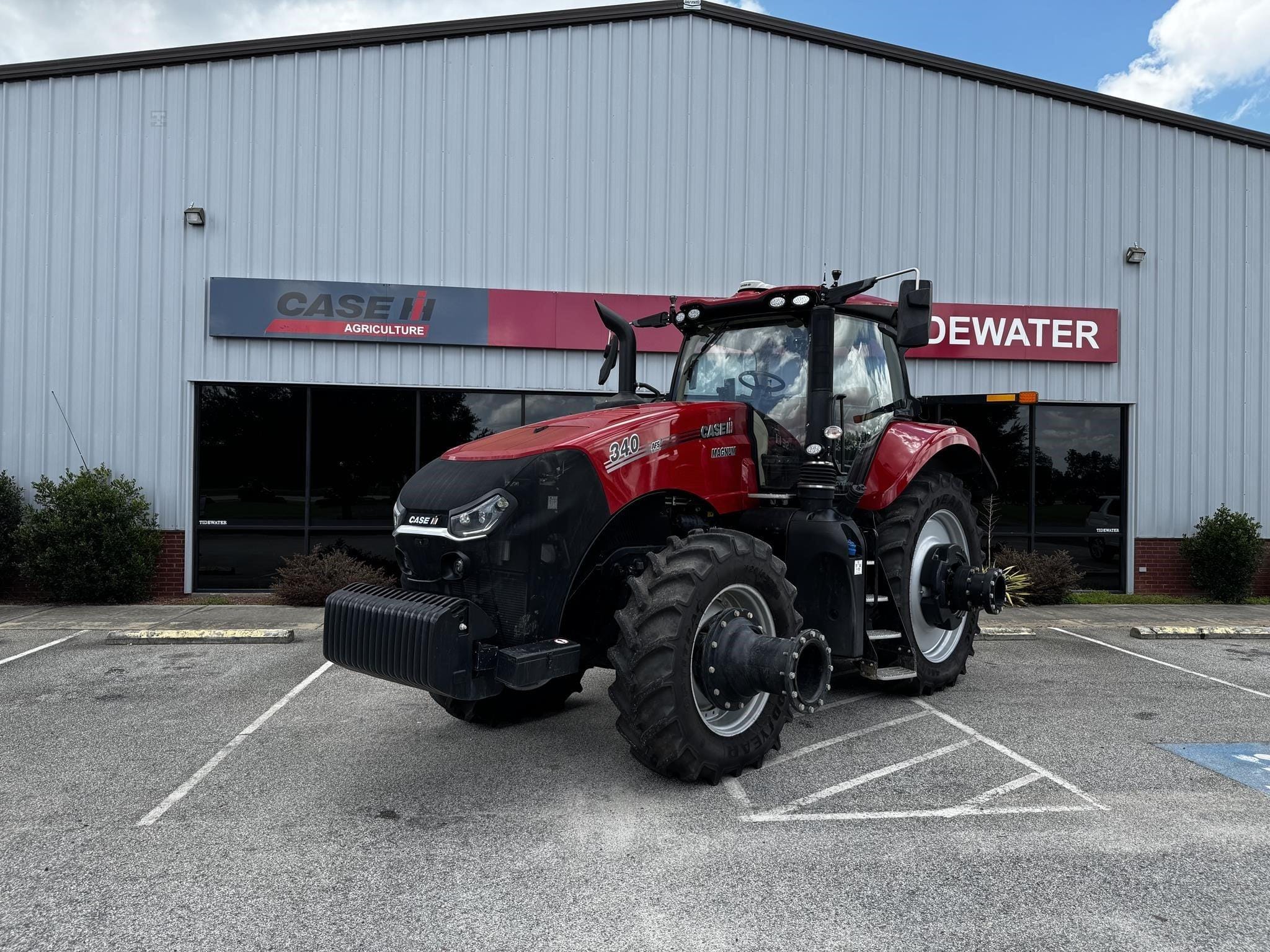 2024 Case IH Magnum 340 Equipment Image0