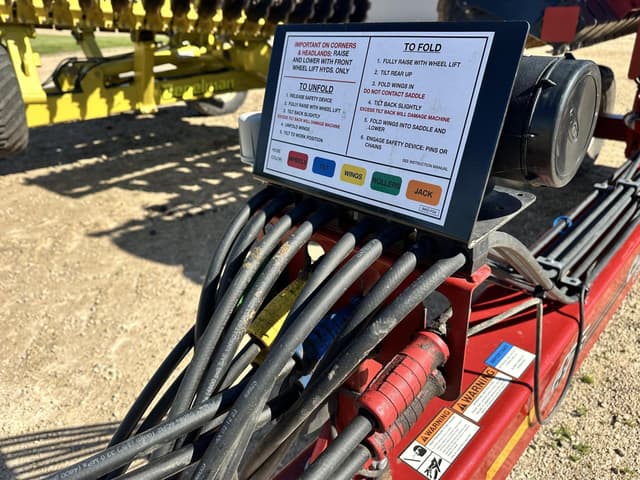 Image of Case IH 475 Speed Tiller equipment image 4