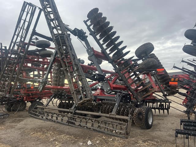 Image of Case IH Barracuda 335 equipment image 4