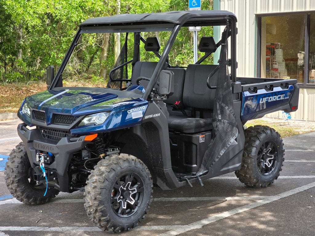 2026 CFMoto UForce 1000 Equipment Image0