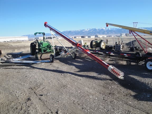 Image of Farm King 836 equipment image 1