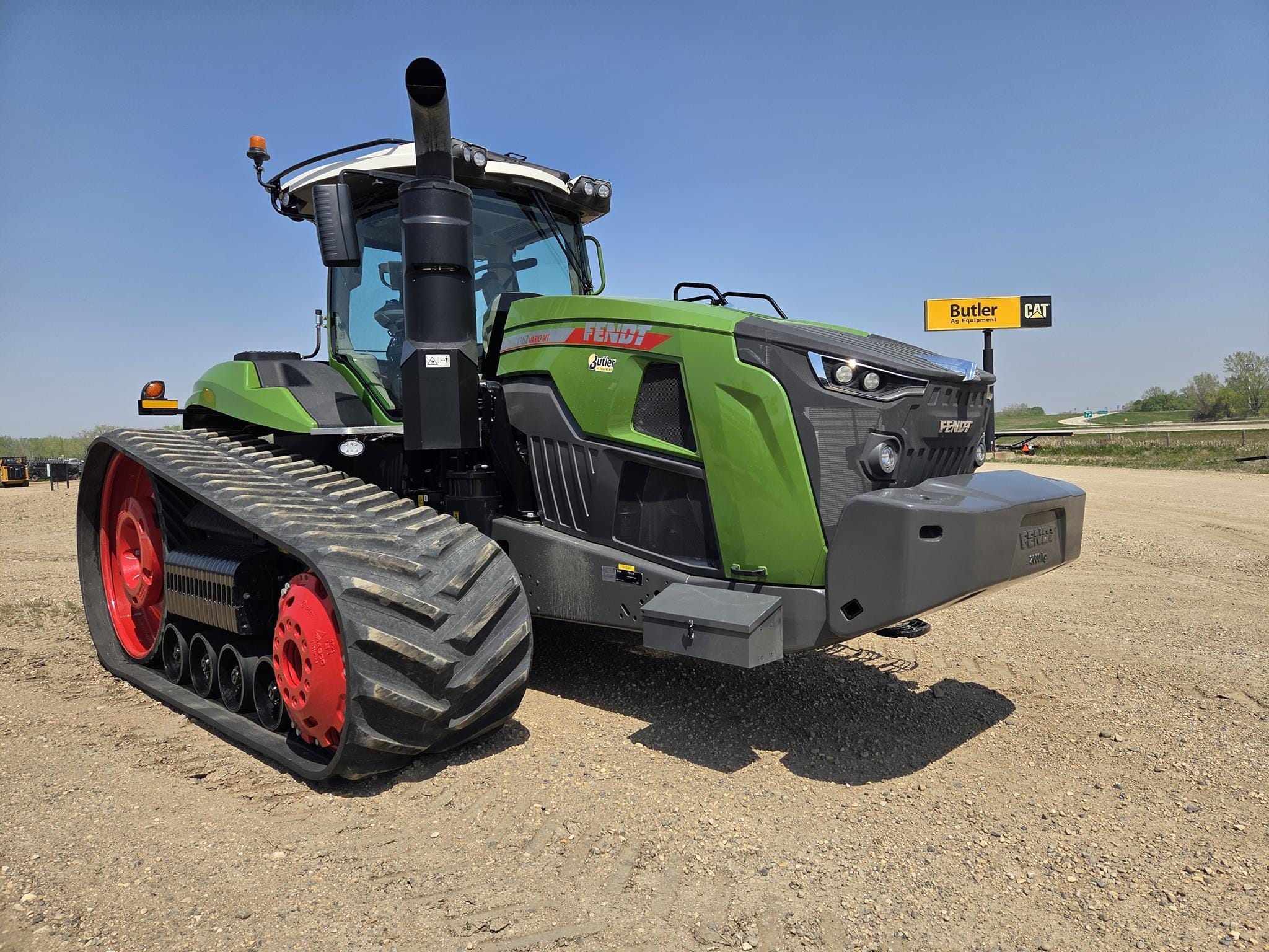 2024 Fendt 1162 Vario MT Equipment Image0