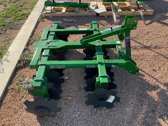 Image of Frontier TM1062L equipment image 3