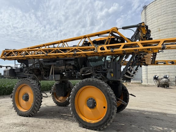 2024 Hagie STS12 Equipment Image0