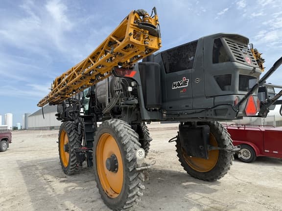 Image of Hagie STS12 equipment image 4