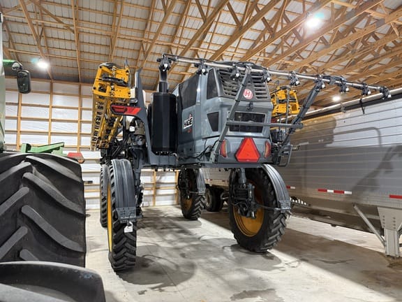 2024 Hagie STS16 Equipment Image0