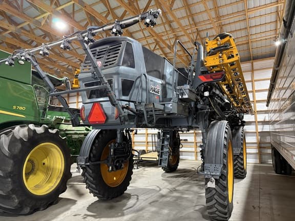 Image of Hagie STS16 equipment image 1