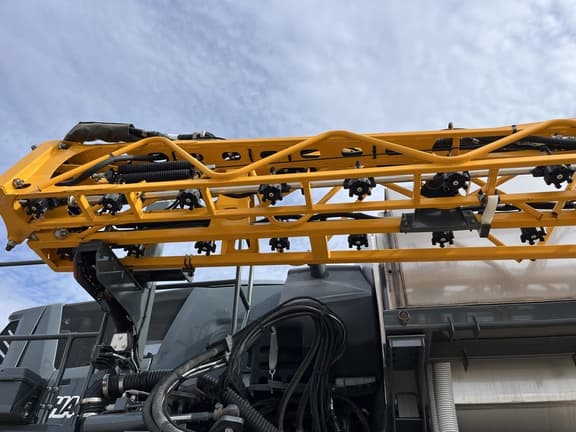 Image of Hagie STS20 equipment image 4